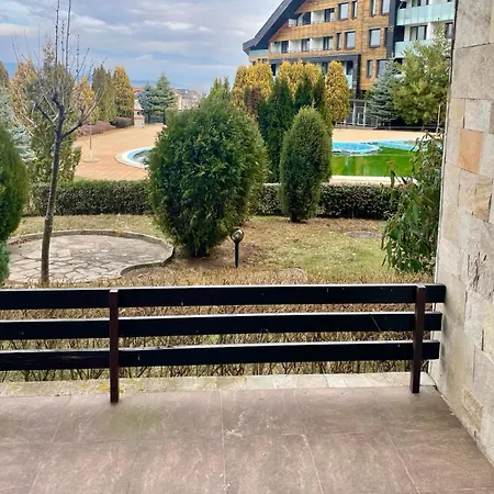 Spacious One-bedroom Ground Floor Near Pirin Golf Apartamento *